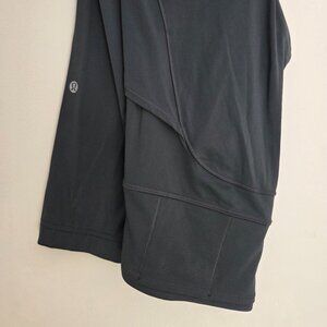 Lululemon size 4 cropped leggings